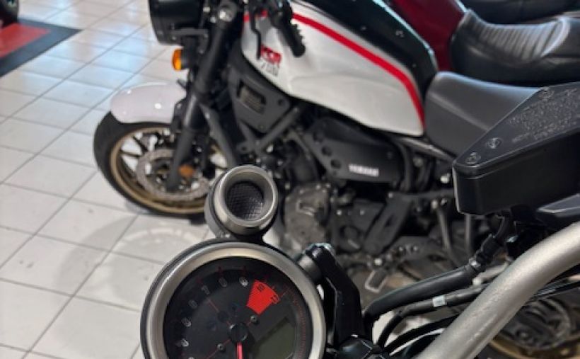 YAMAHA V-MAX 1700 2