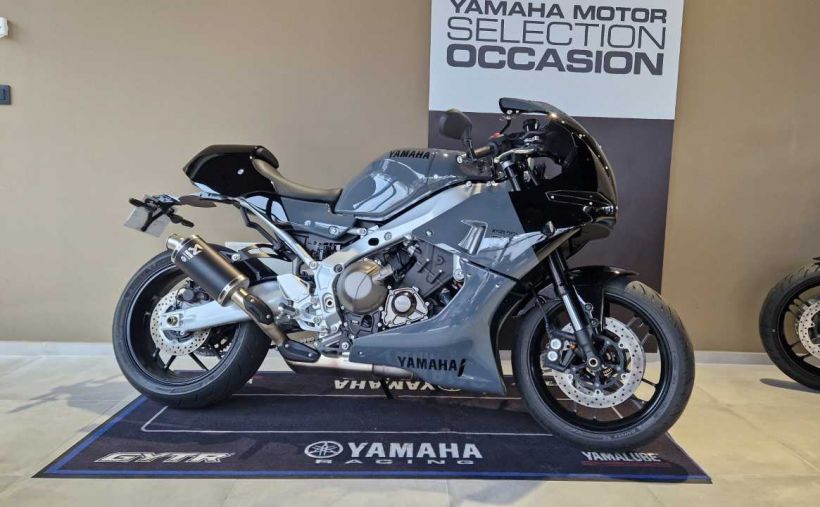 YAMAHA XSR 900 GP 0