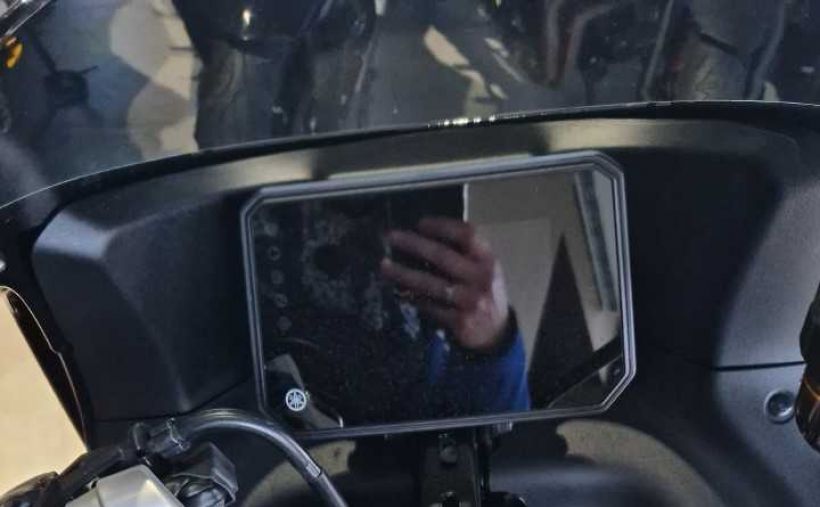 YAMAHA XSR 900 GP 3