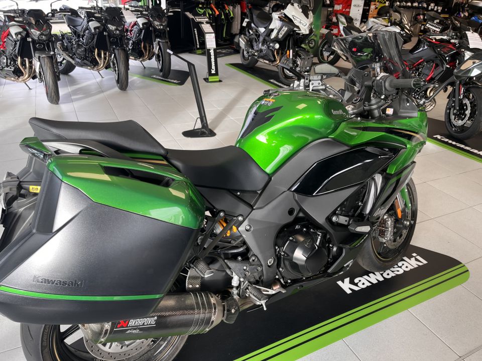 KAWASAKI NINJA 1000 SX TOURER 3