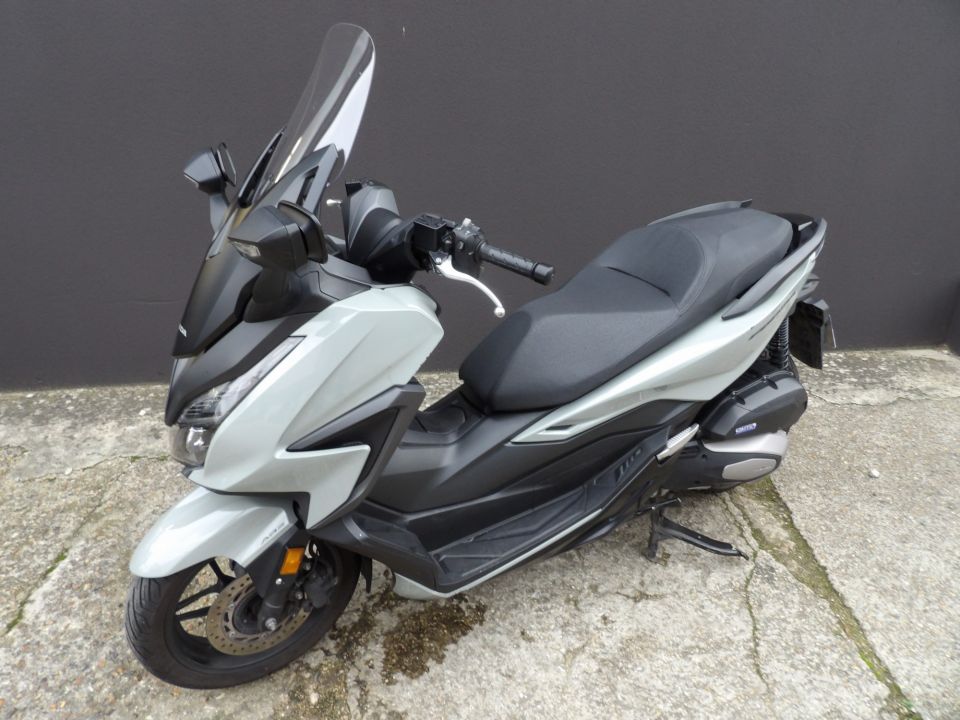 HONDA NSS FORZA 125 4