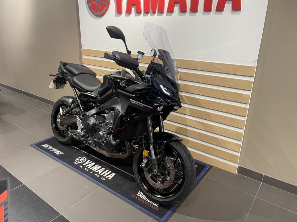 YAMAHA TRACER 9 1