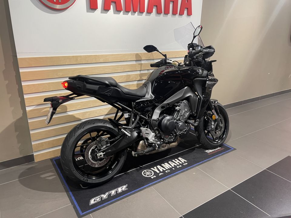 YAMAHA TRACER 9 2