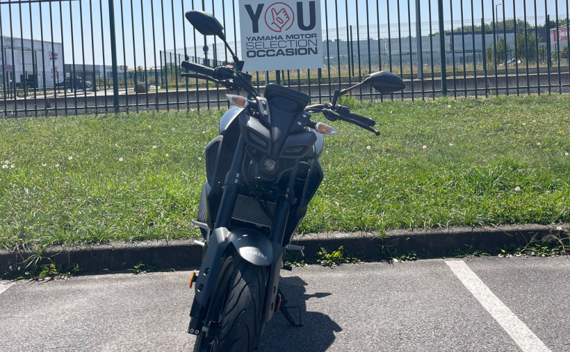 YAMAHA MT-125 ABS 2