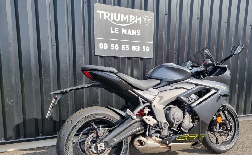 TRIUMPH 	DAYTONA 660 10