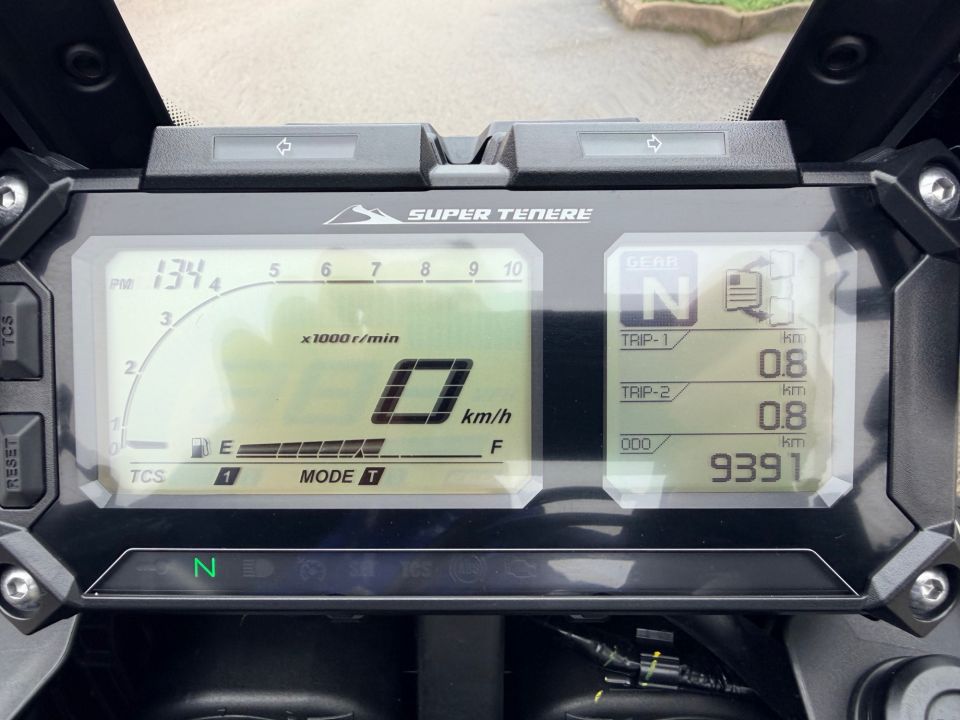 YAMAHA XTZ 1200 ZE SUPER TENERE 4