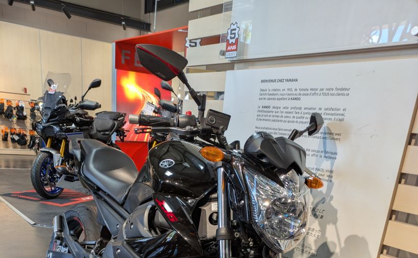 YAMAHA XJ6-N 0