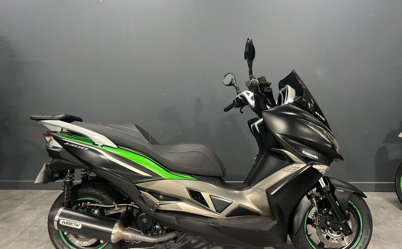 KAWASAKI J300 0