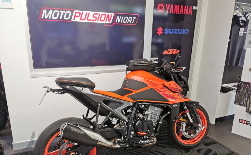 KTM 990 DUKE 6
