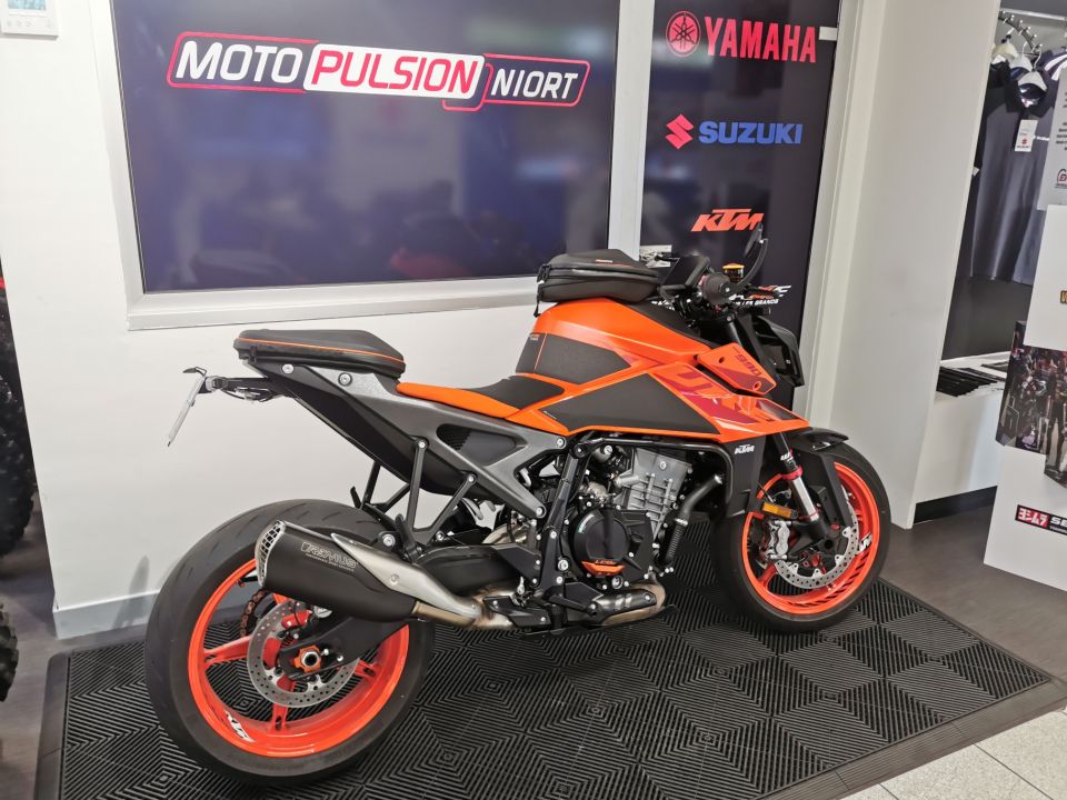 KTM 990 DUKE 6
