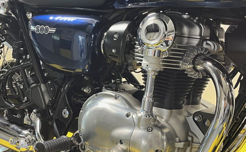 KAWASAKI W 800 12
