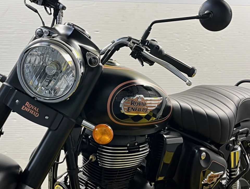 ROYAL ENFIELD BULLET 350 PREMIUM 12