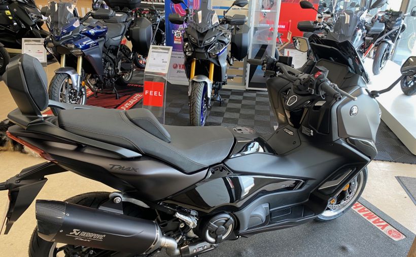 YAMAHA XP T-MAX 500 ABS TECH MAX 4