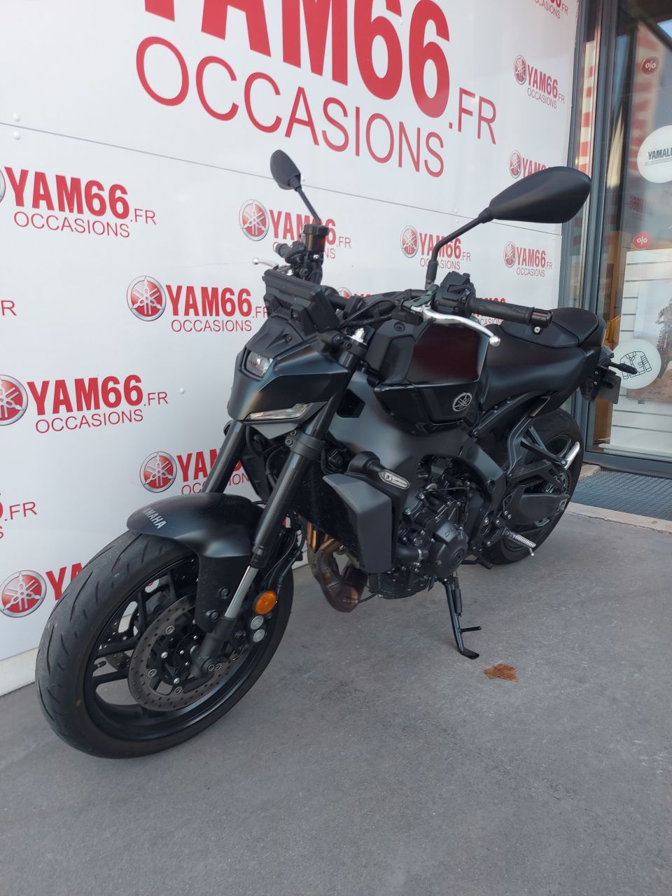 YAMAHA MT-09 6