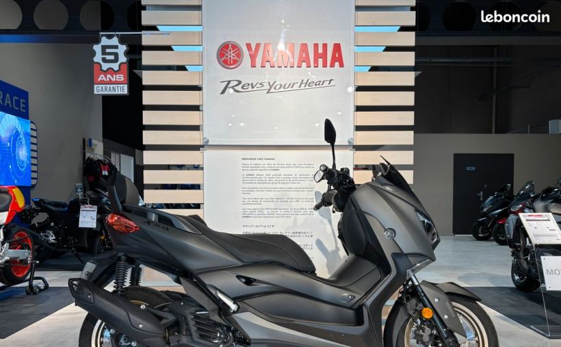 YAMAHA XMAX 125 TECH MAX 1
