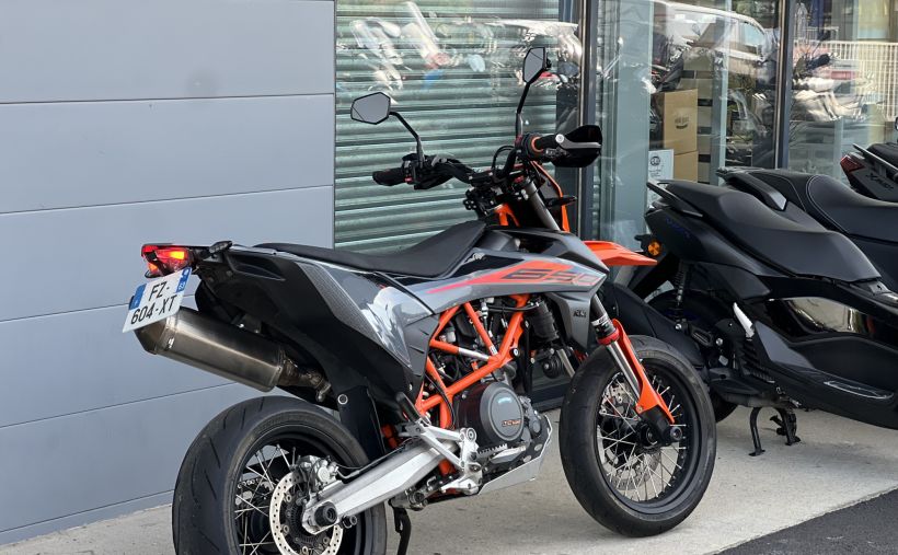 KTM 690 SMC R 2