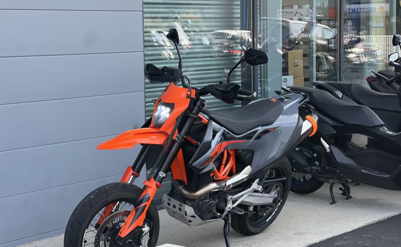KTM 690 SMC R 4