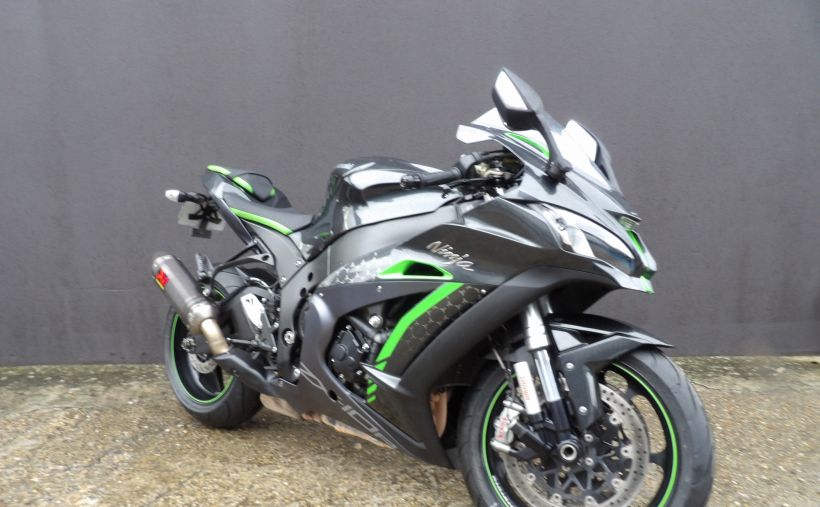 KAWASAKI ZX-10R 1