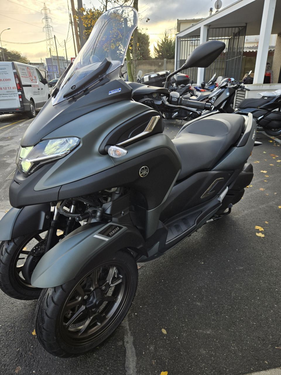 YAMAHA TRICITY 300 1