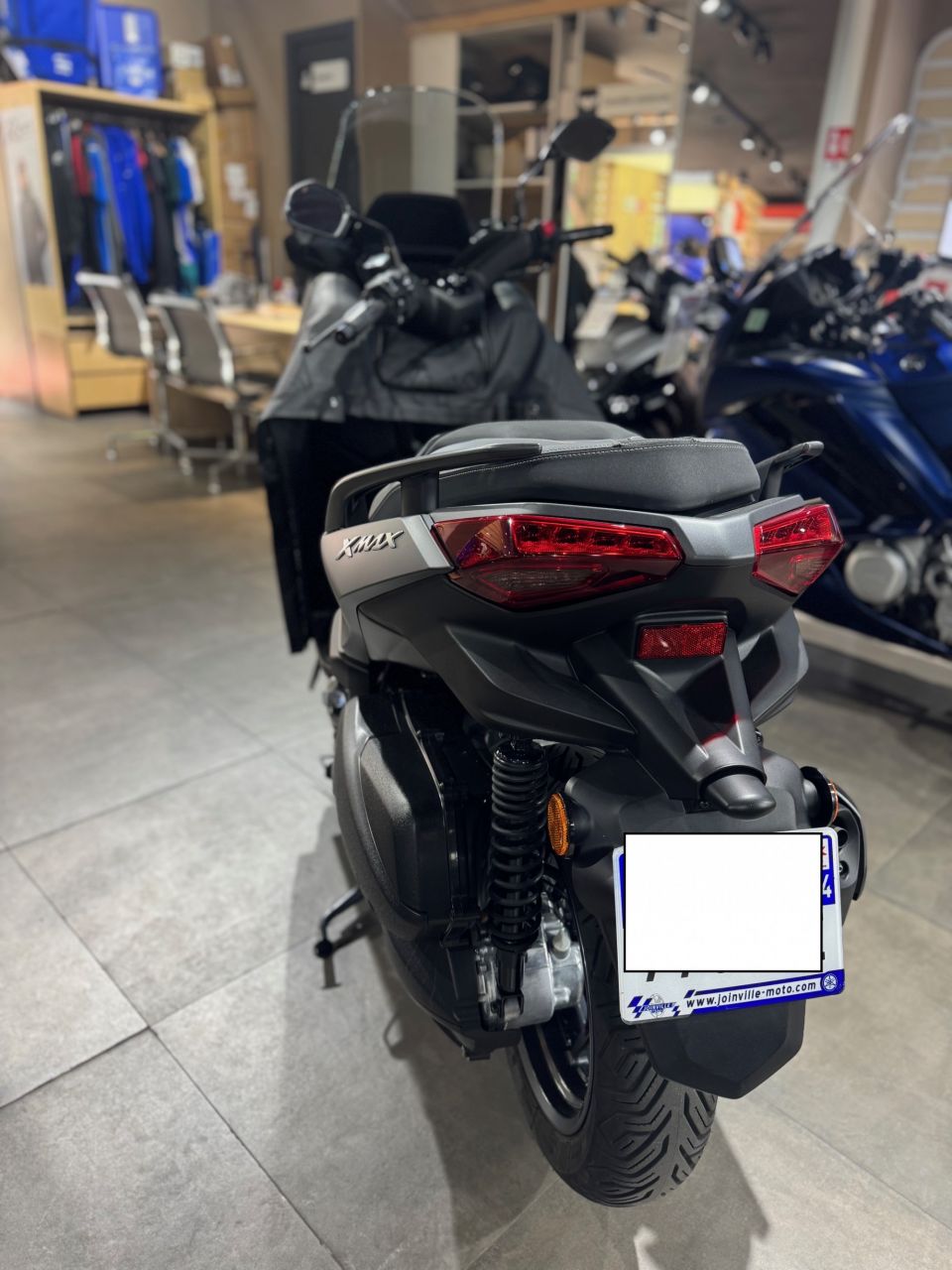 YAMAHA XMAX 300 4