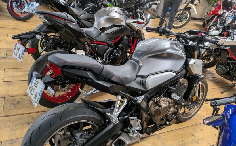 HONDA CB 650 R 10