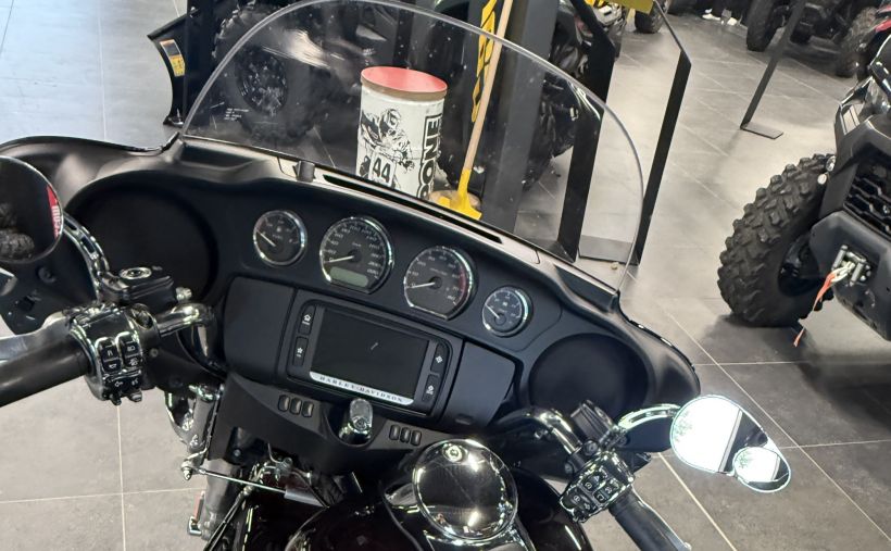 HARLEY-DAVIDSON TRIKE TRI GLIDE 1690 10