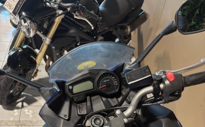 YAMAHA XJ6-F DIVERSION 2