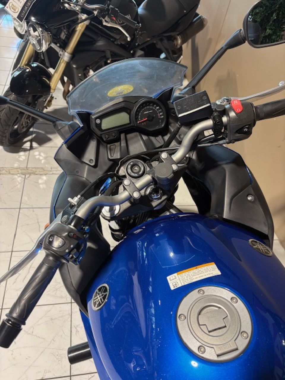 YAMAHA XJ6-F DIVERSION 2
