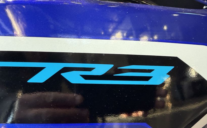 YAMAHA YZF-R3 2