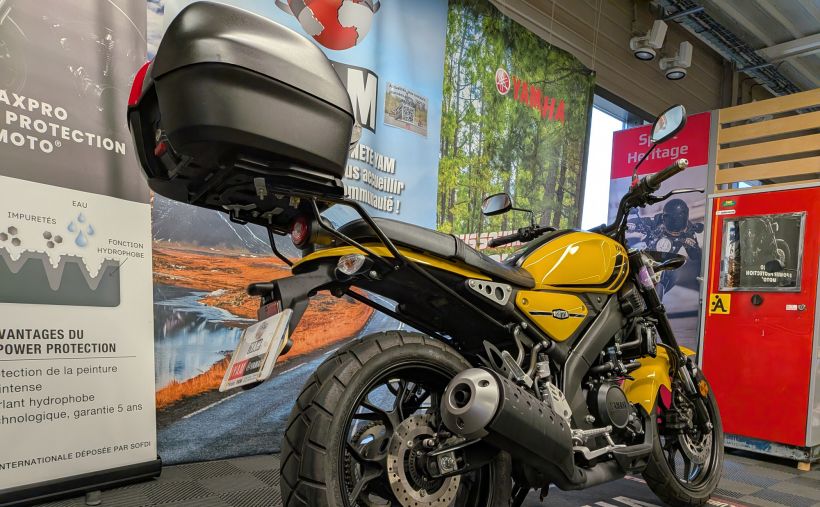 YAMAHA XSR 125 2