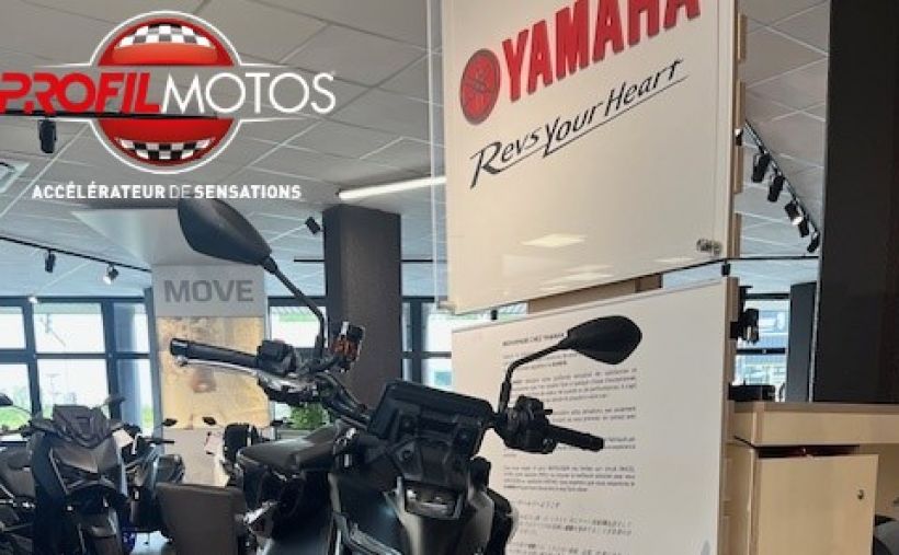 YAMAHA MT-09  Y-AMT 1