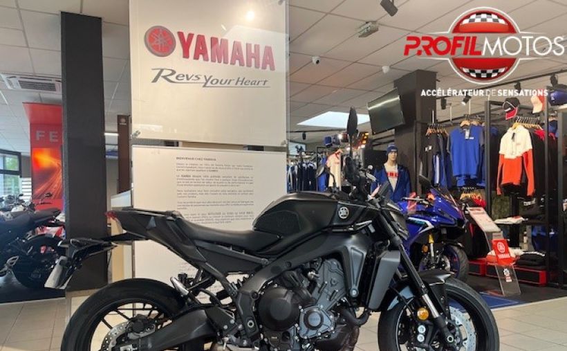YAMAHA MT-09  Y-AMT 2