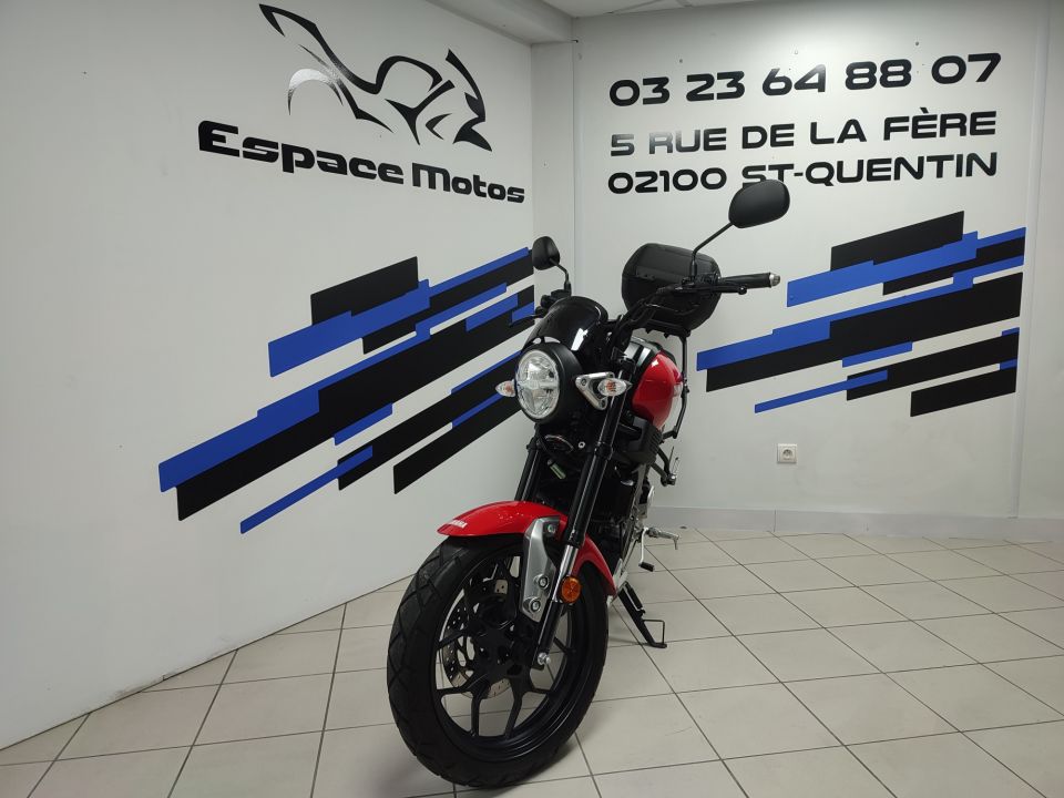 YAMAHA XSR 125 36