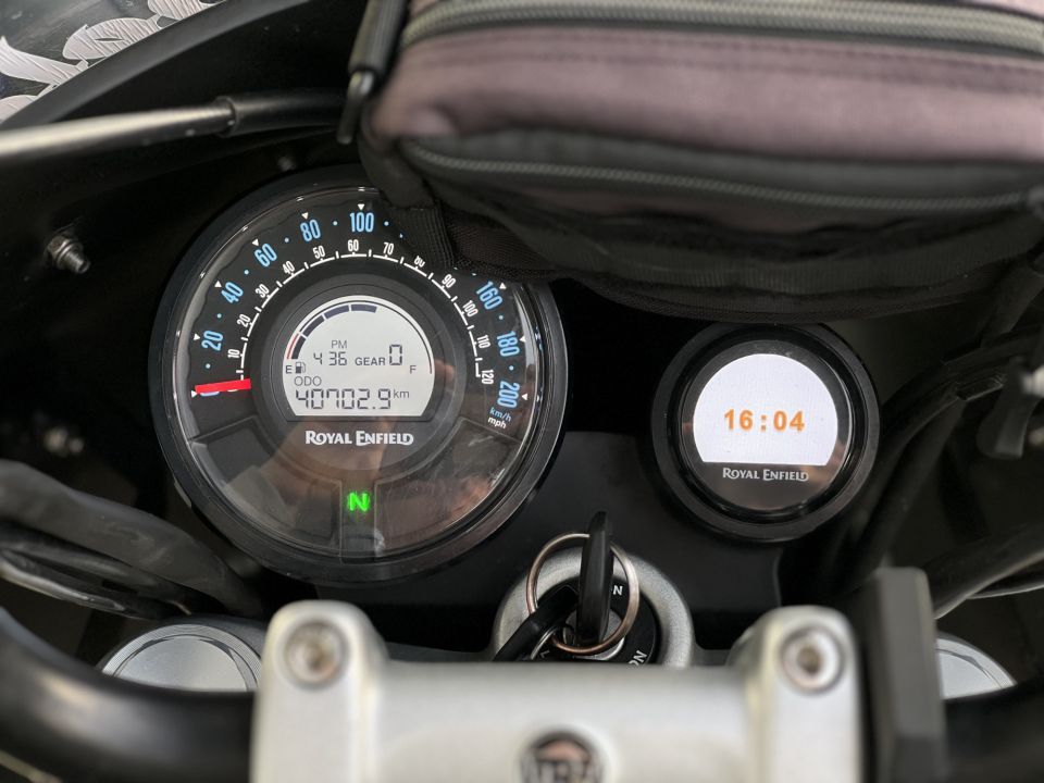 ROYAL ENFIELD SUPER METEOR 650 7