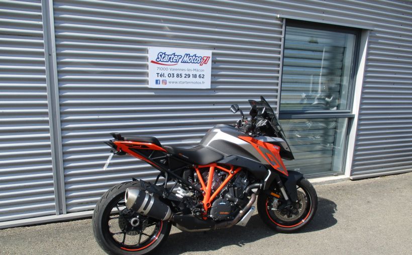 KTM 1290 SUPER DUKE GT 1