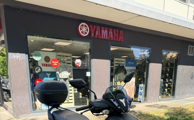 YAMAHA RayZR 125 0
