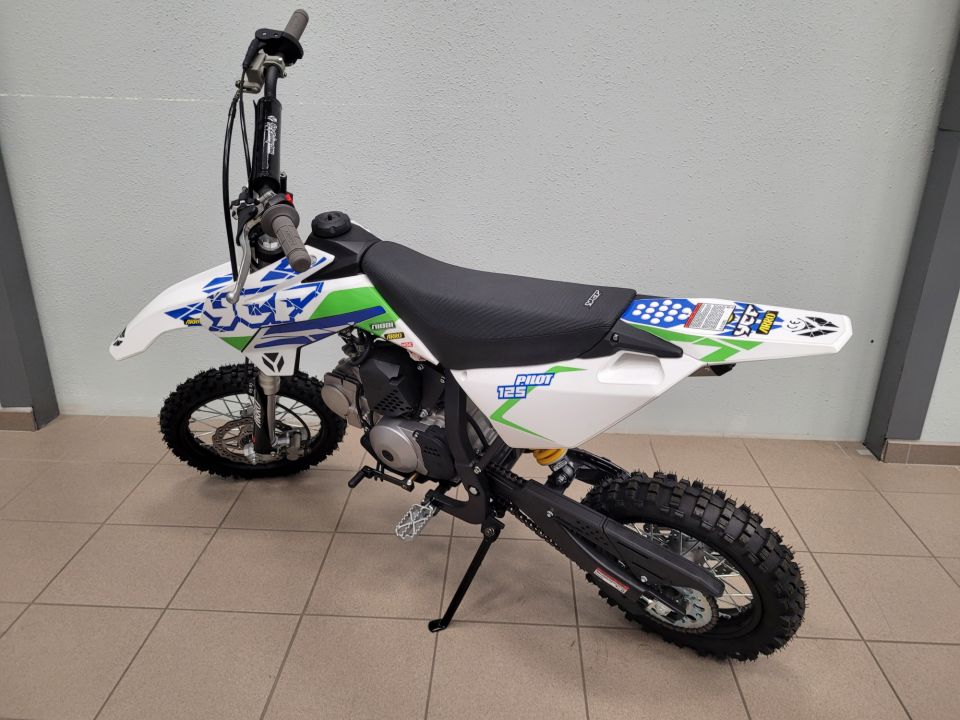 YCF PILOT F125 3