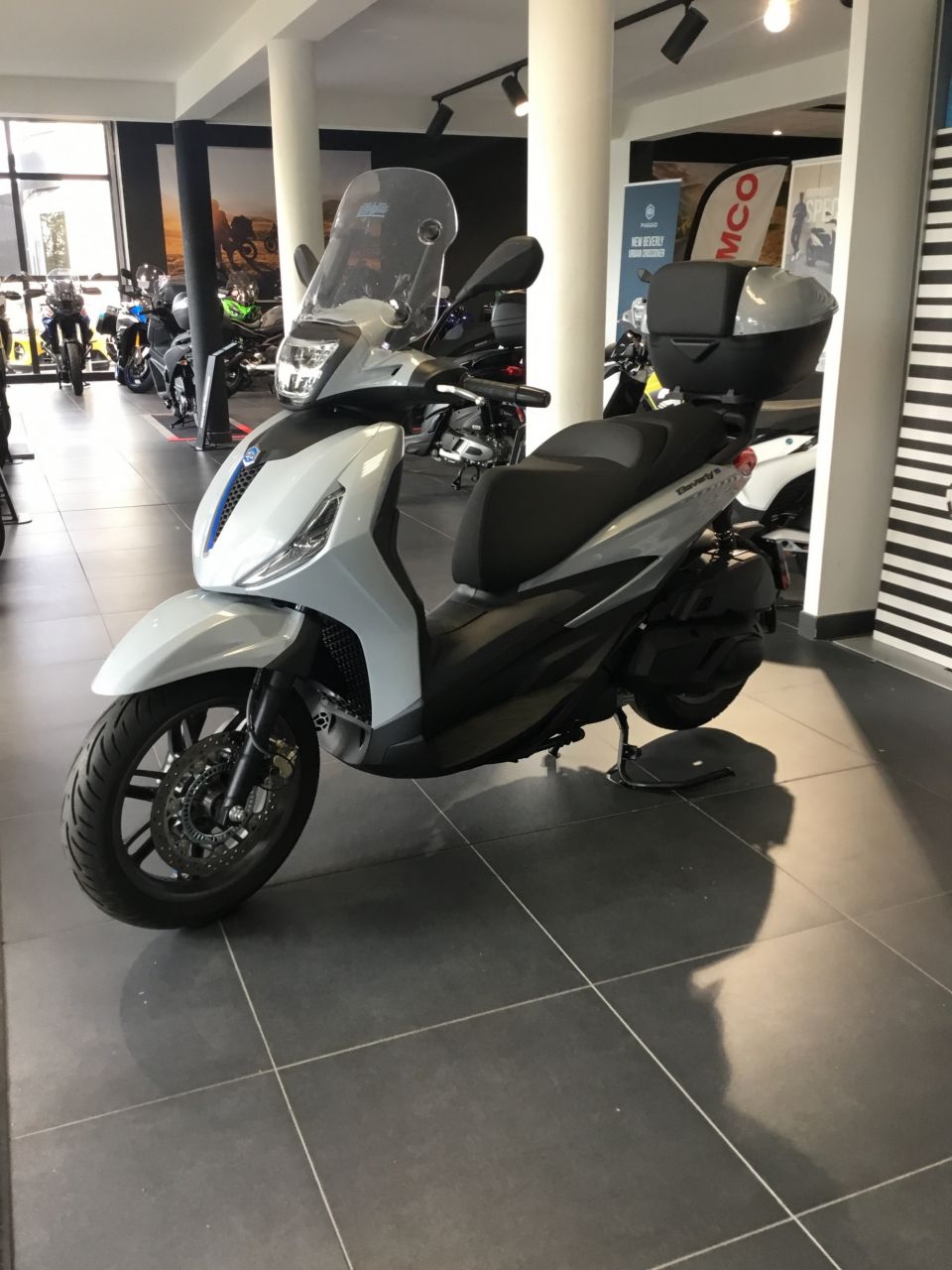 PIAGGIO BEVERLY S 400 5