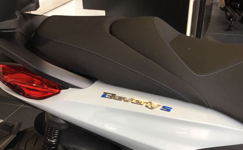 PIAGGIO BEVERLY S 400 25