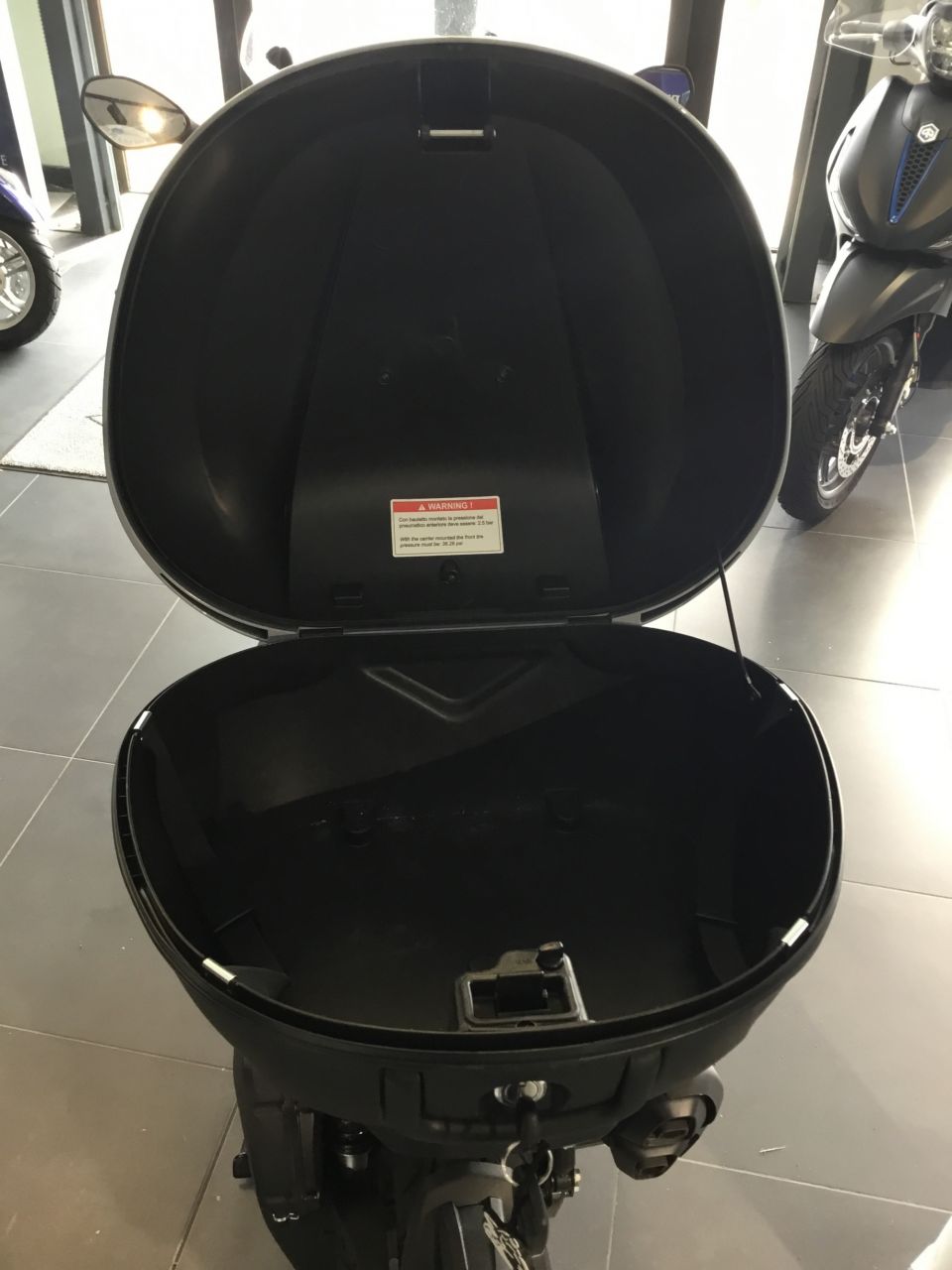 PIAGGIO BEVERLY S 400 30