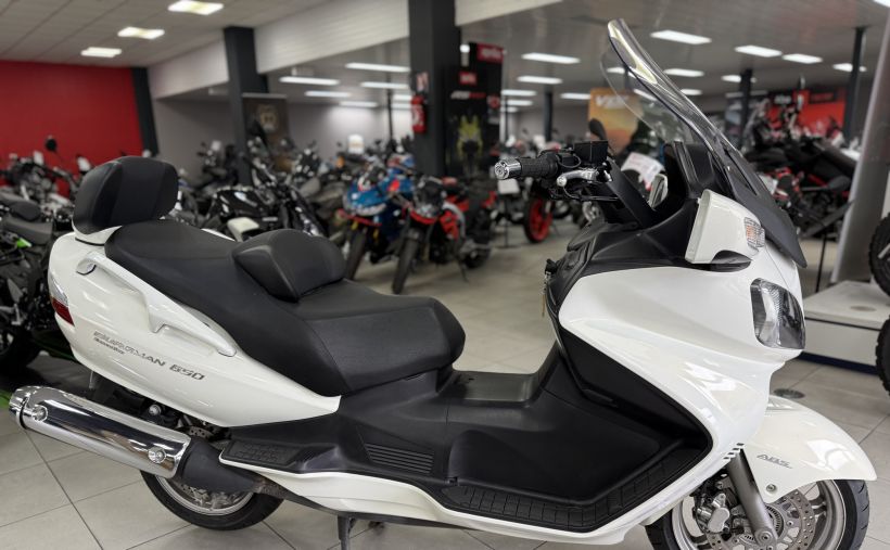 SUZUKI BURGMAN 650 0