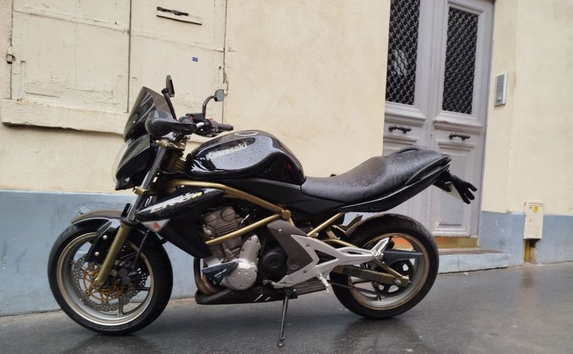 KAWASAKI ER-6 (47.5CV) 3