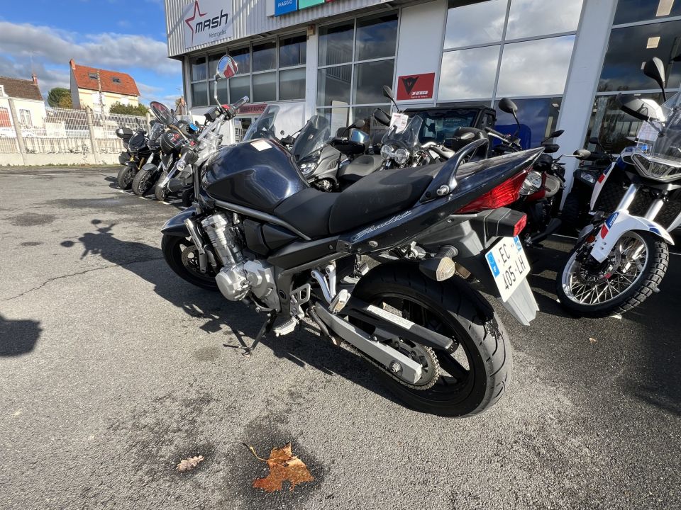 SUZUKI GSF 650 N BANDIT 22