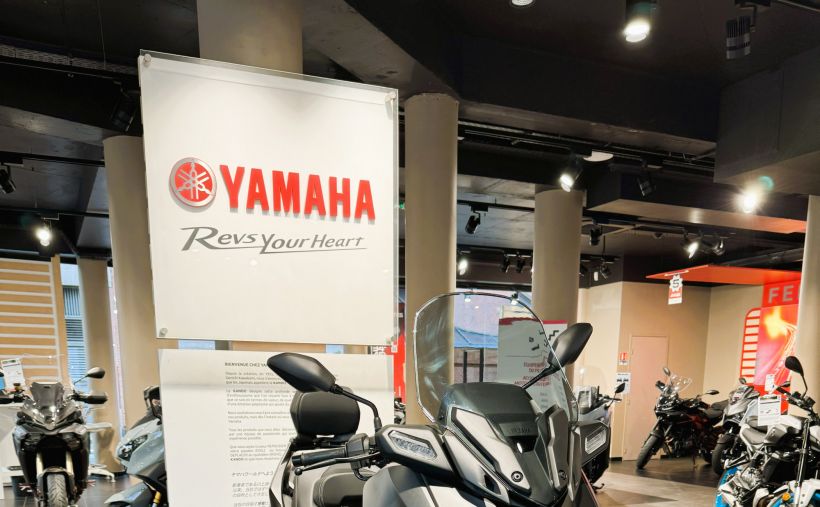 YAMAHA X-MAX 125 0