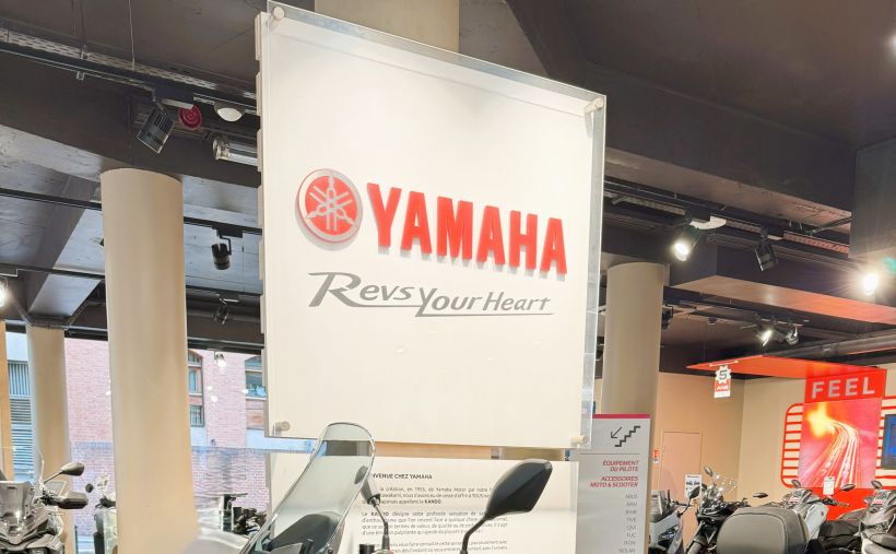 YAMAHA X-MAX 125 4