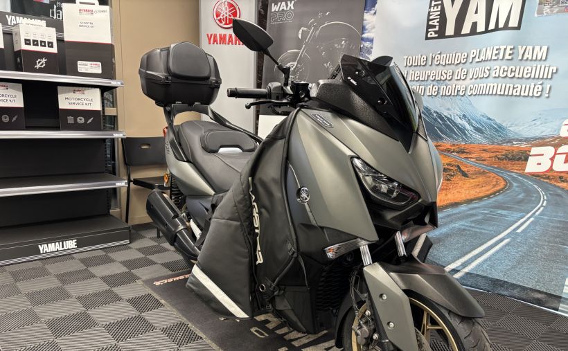 YAMAHA XMAX 300 Tech Max 1
