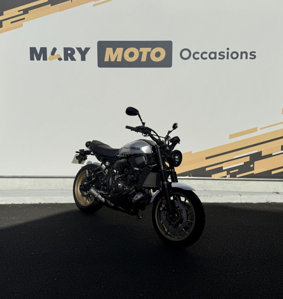 YAMAHA XSR 700 XTRIBUTE 39