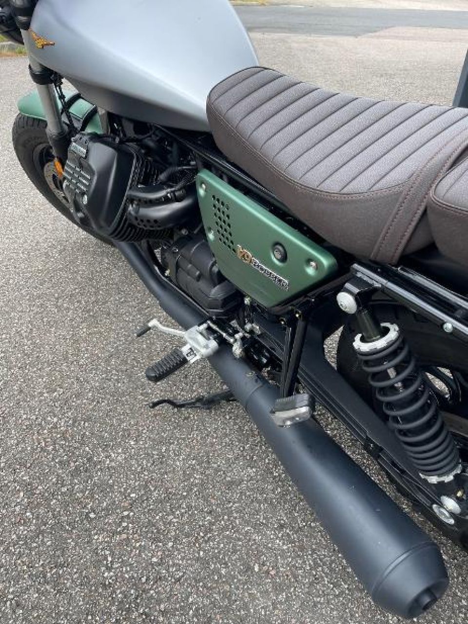 MOTO GUZZI V9 BOBBER 12