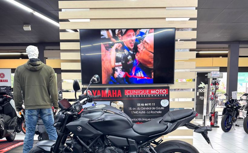 YAMAHA MT-07 Y-AMT 2