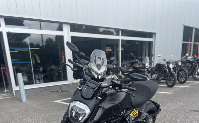 DUCATI DIAVEL 1260 2
